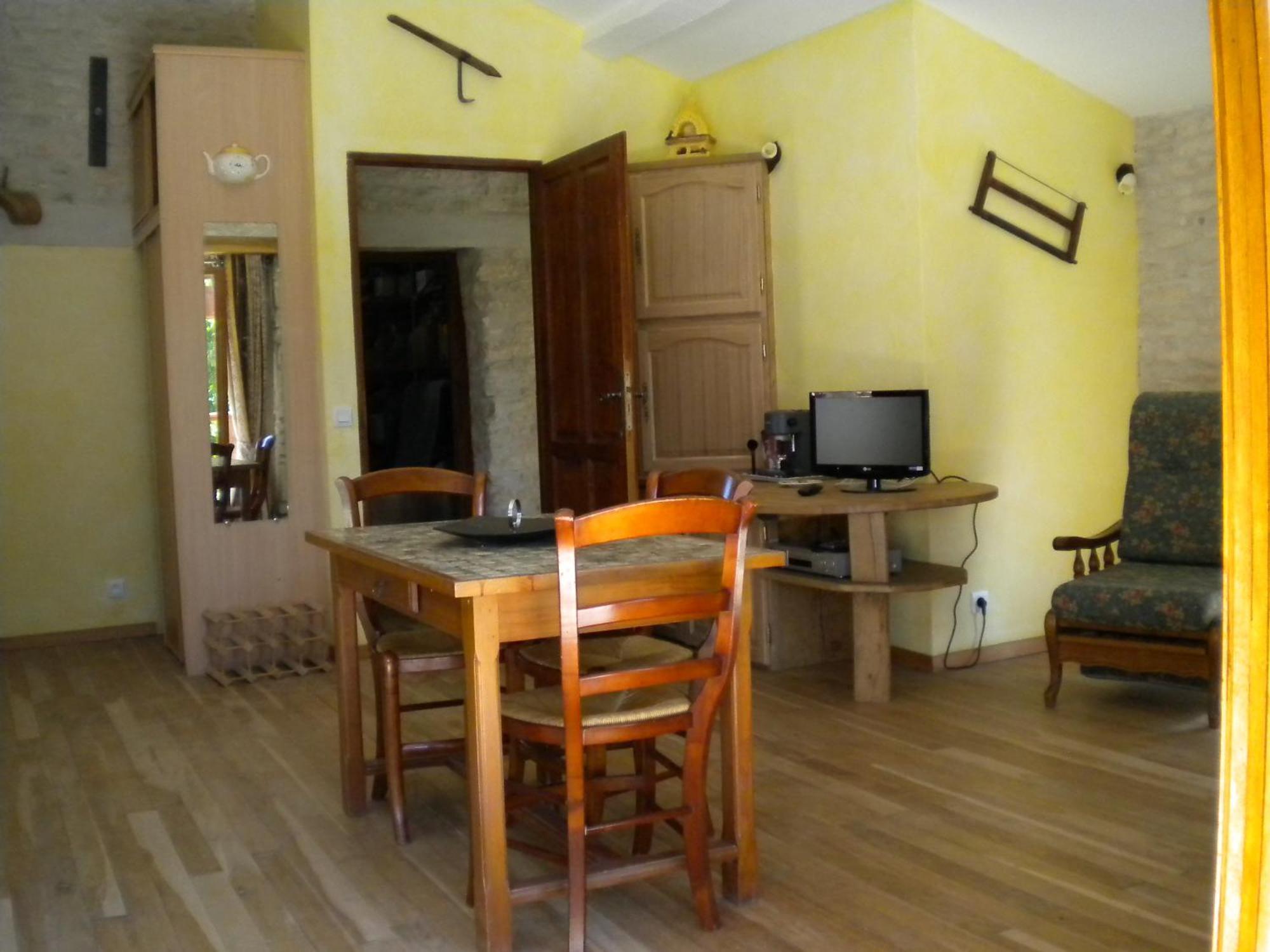 Au Col De Cygne Apartment Blanzac-les-Matha Екстериор снимка